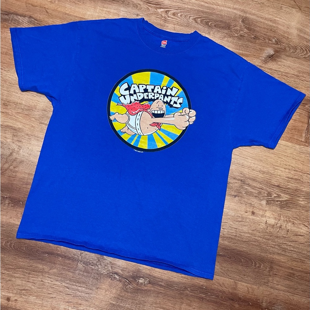 Graphic tee